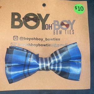 Blue plaid Bow ties 2 bow ties for the price of 1. $10